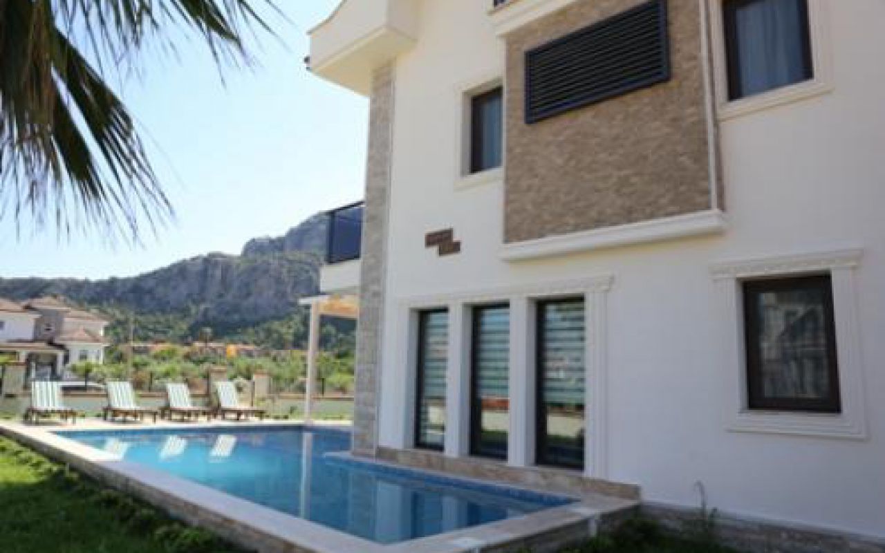 Harmony Villa West