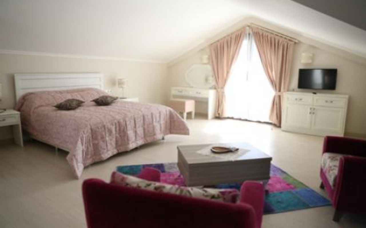 Harmony Villa West