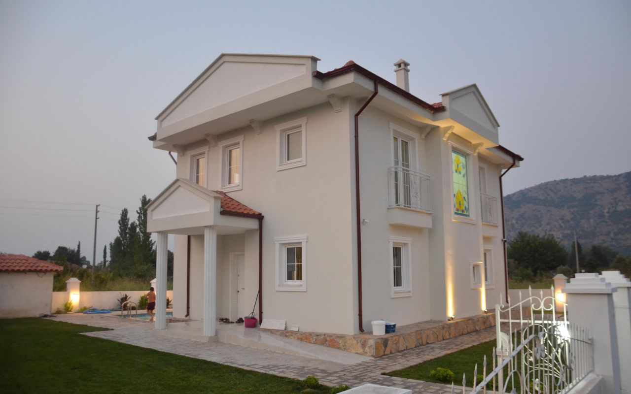 VILLA ARAL