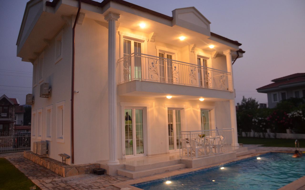 VILLA ARAL