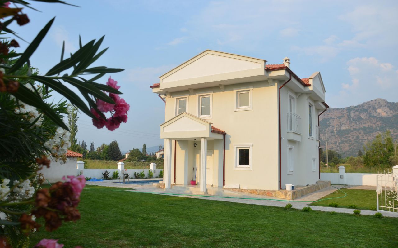 VILLA ARAL