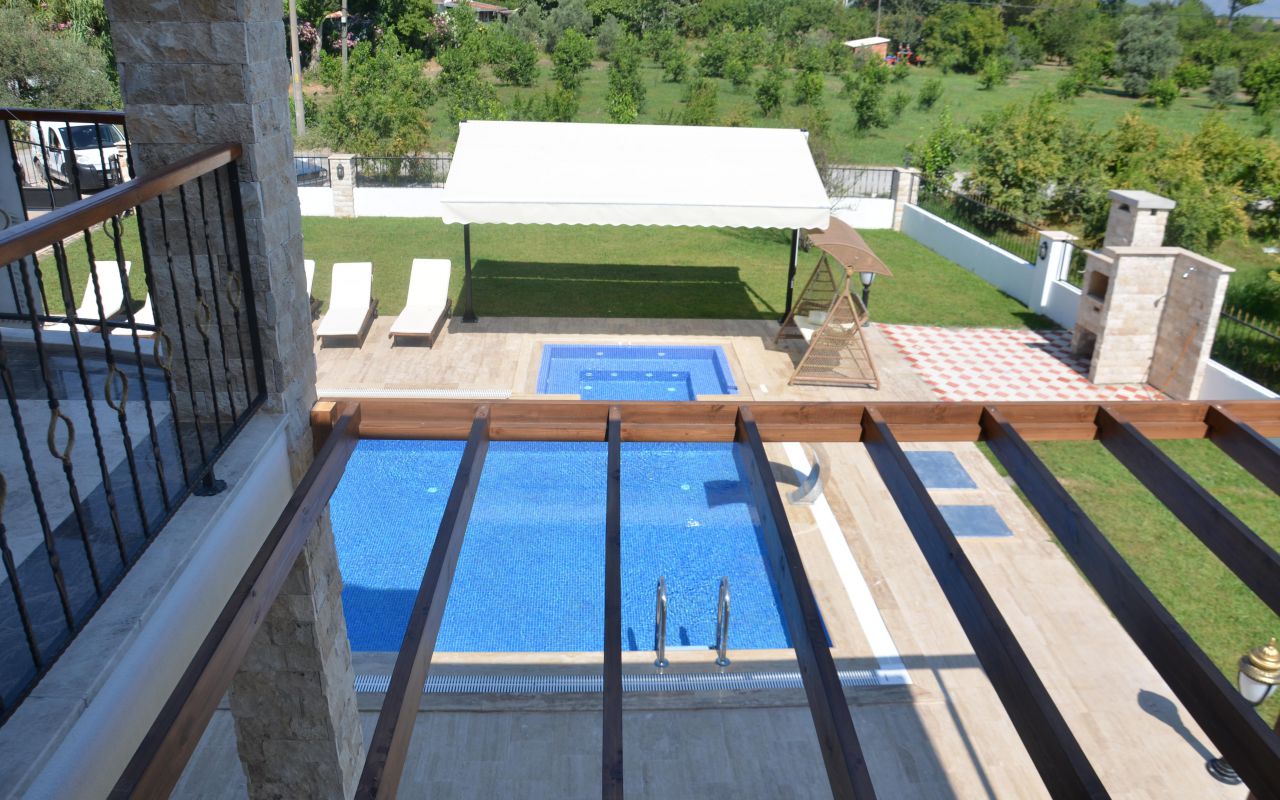 Kiparis Villa