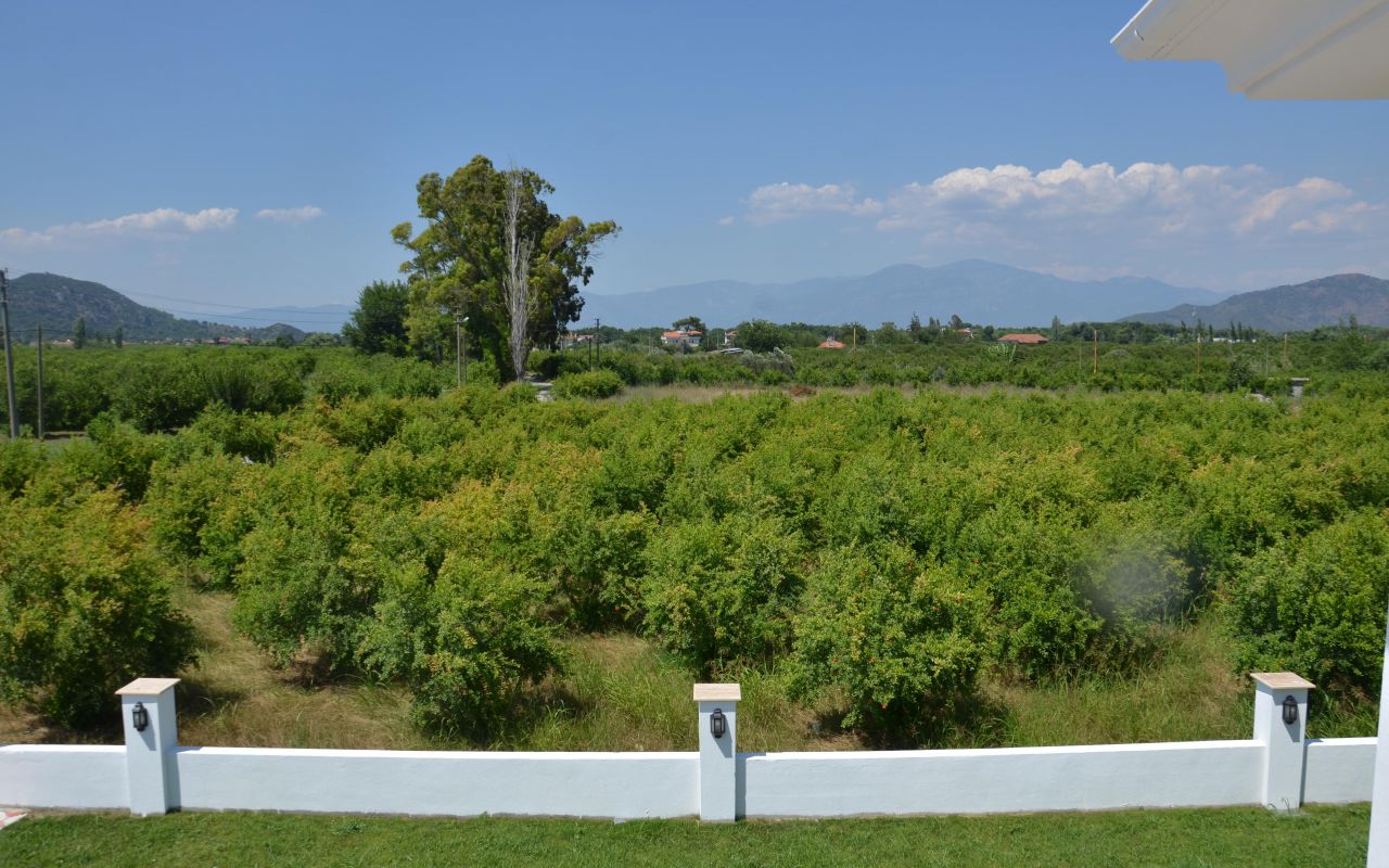 Kiparis Villa