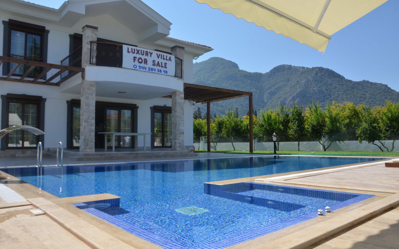 Kiparis Villa