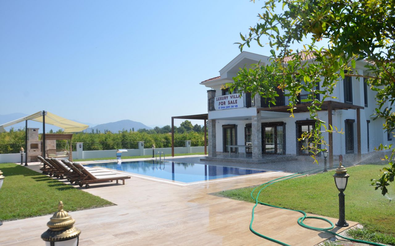 Kiparis Villa