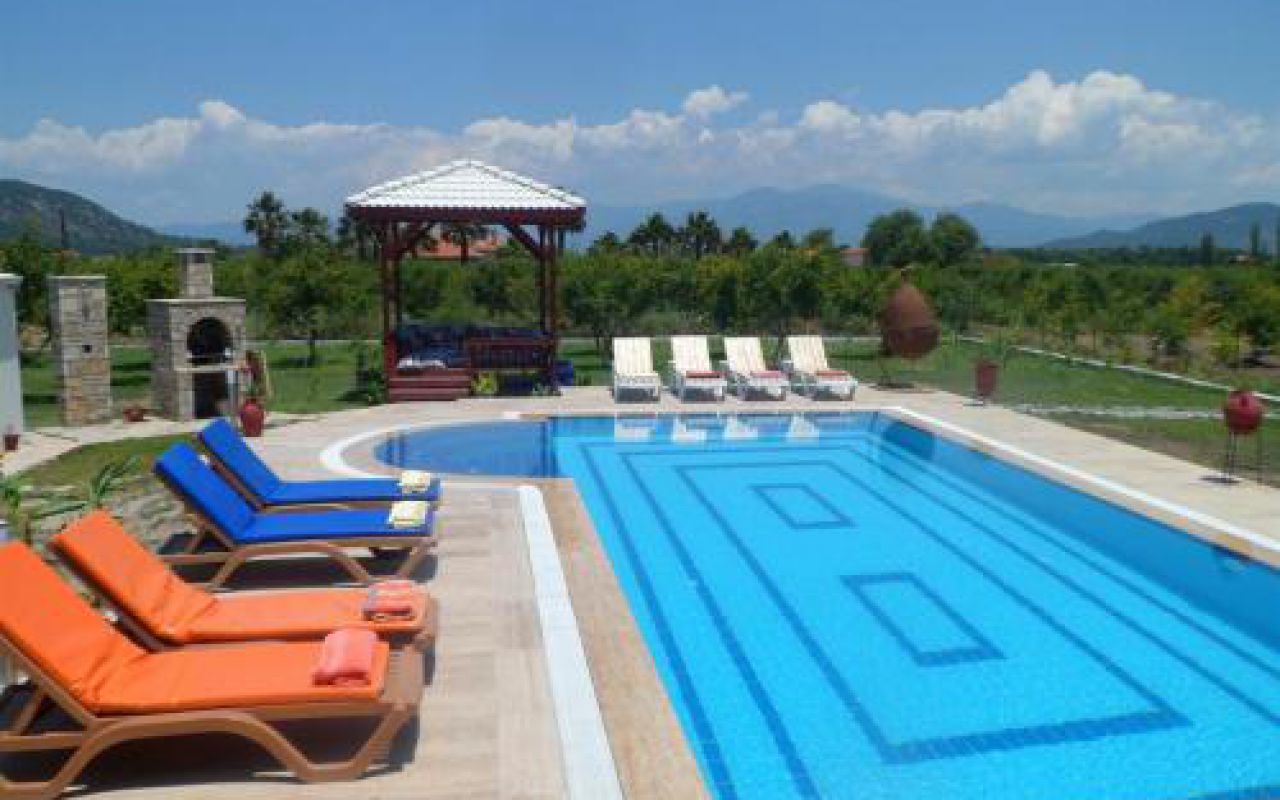 Angel Villa