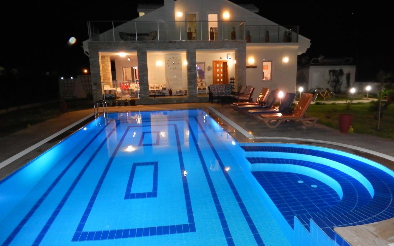 Angel Villa