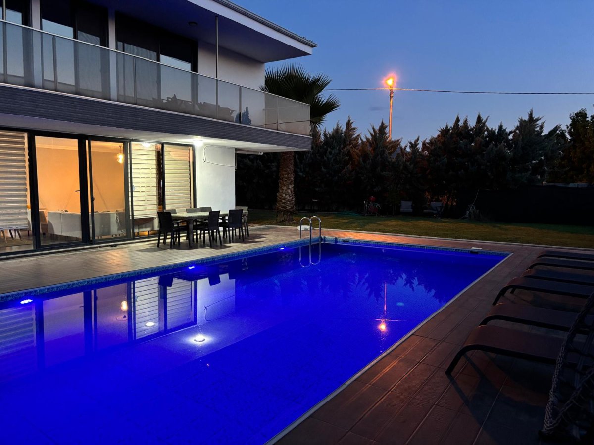Villa D8 Safir